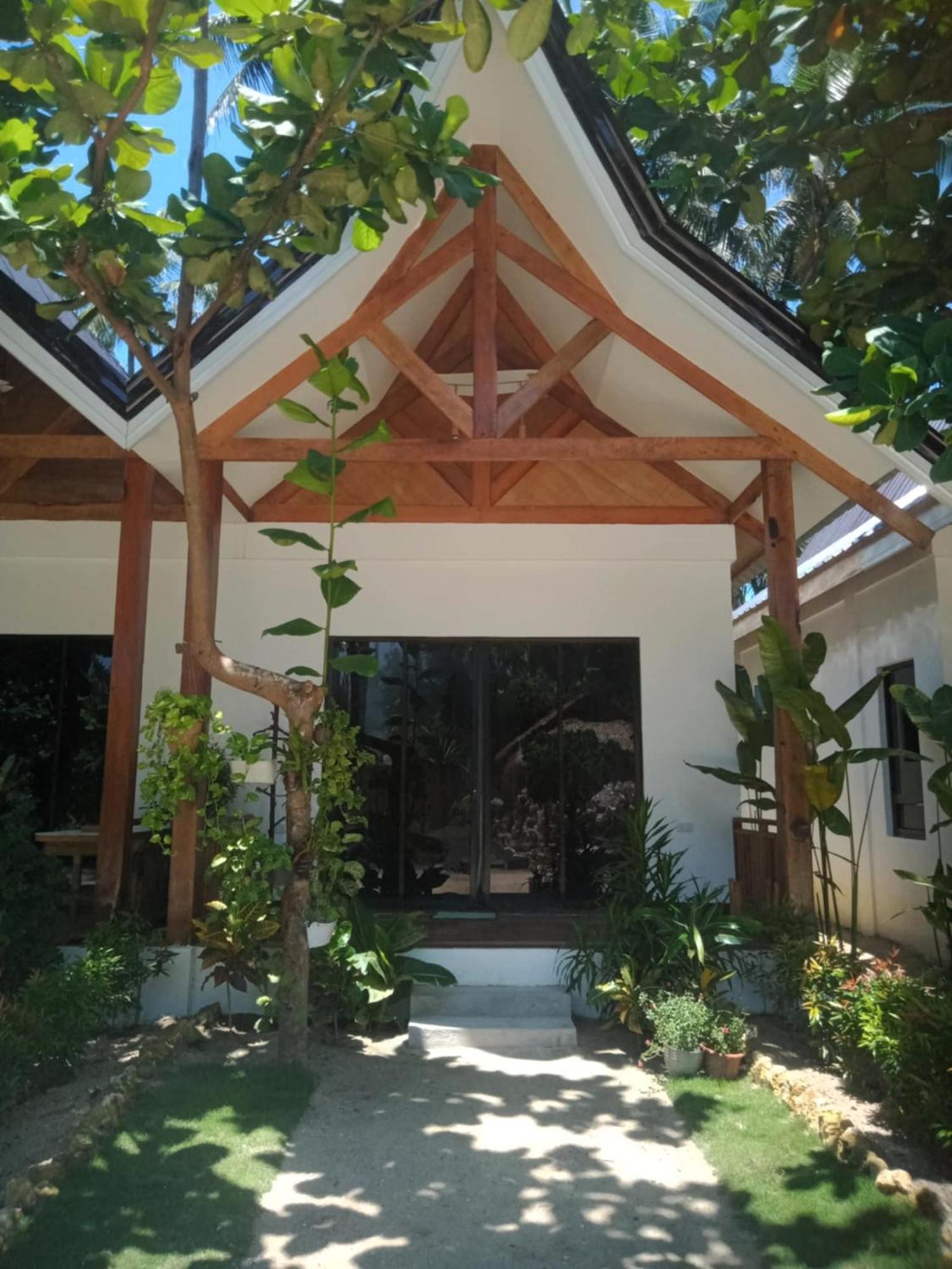 Helmina'S Villas General Luna  Zewnętrze zdjęcie