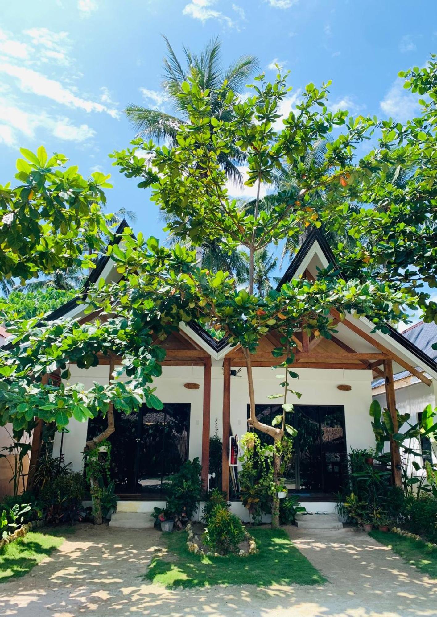 Helmina'S Villas General Luna  Zewnętrze zdjęcie